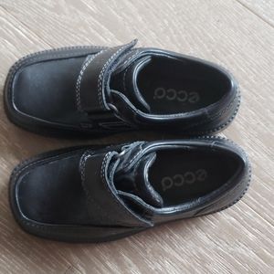 Ecco kids shoes